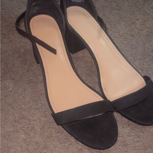 JustFab Black Heels Elegant Design